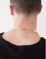 beaded necklace in pearl and silver