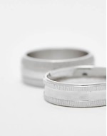 2 pack waterproof stainless steel band ring set in silver tone