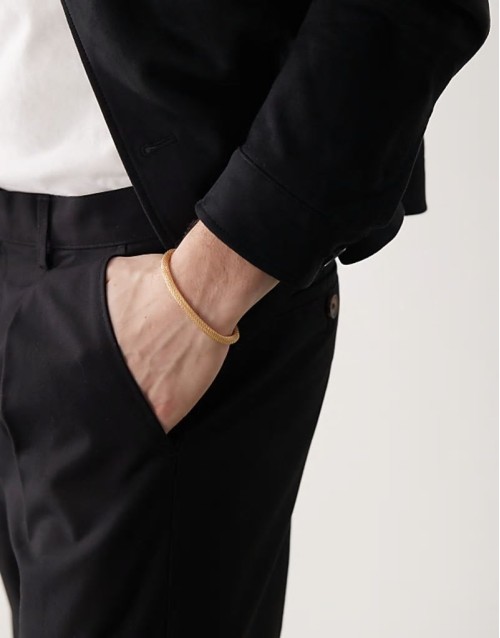 textured bracelet with magnetic clasp in gold