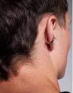 festival chunky molten ear cuff in gold tone